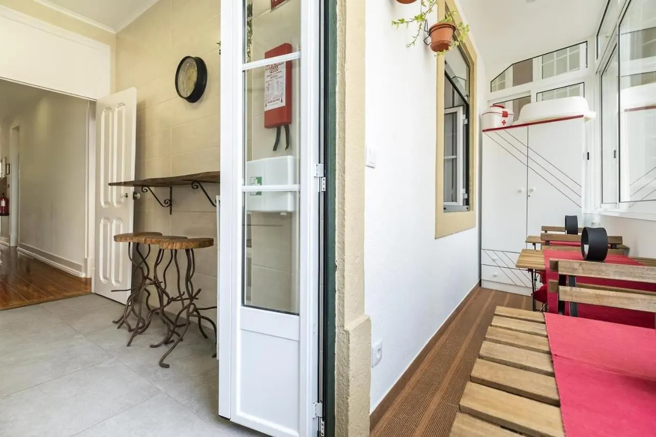 Exotic M2 R2 - Comfortable Classy Double Room With Shared Bath Lisbon 0*,  Portugal